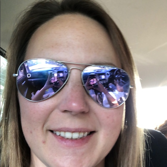 Meet your Posher, Katie - Picture 1 of 1